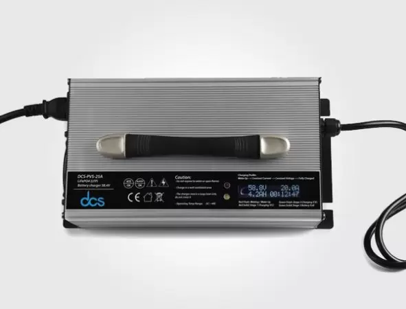 waterproof solar battery charger 12v